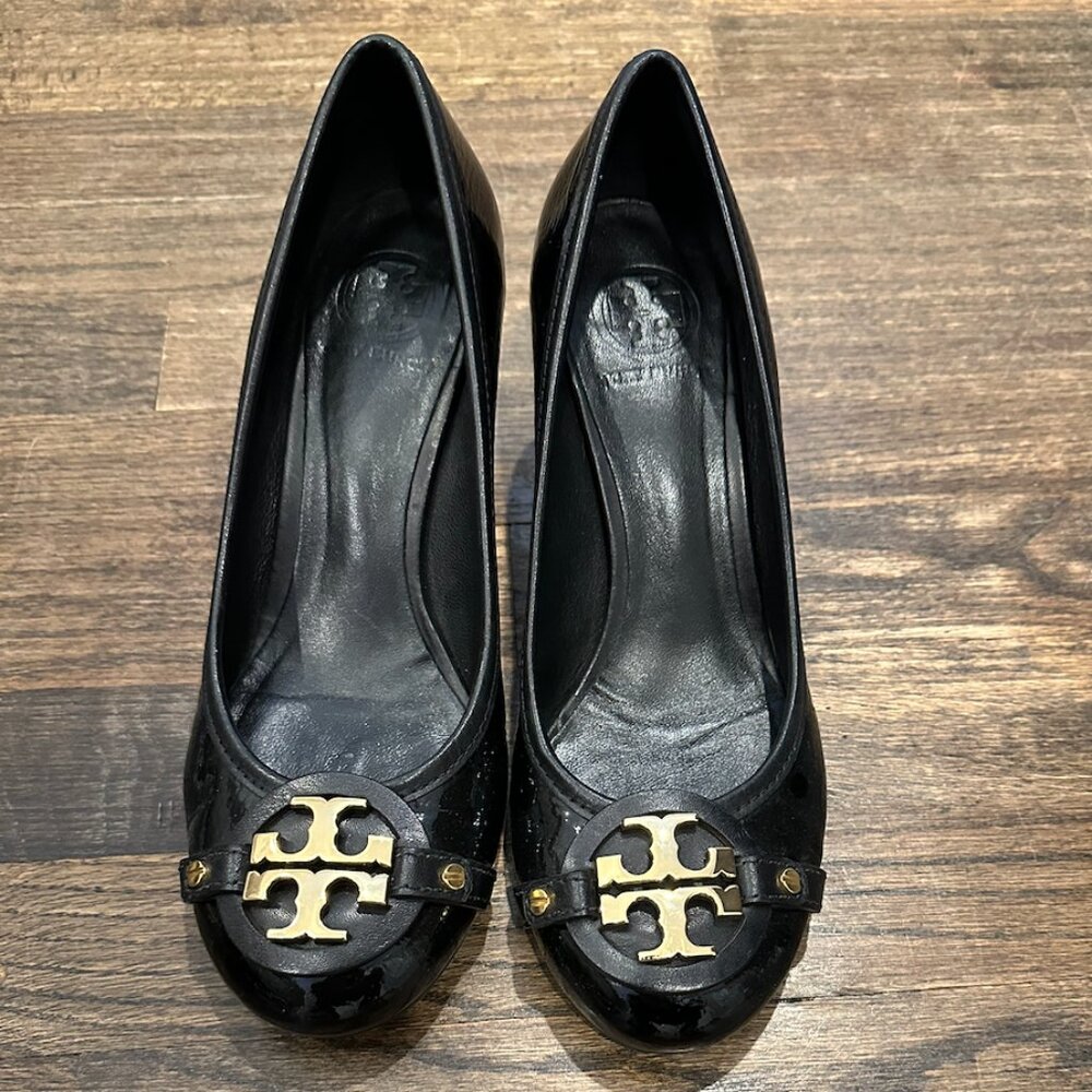 Tory Burch Black Leather Pumps